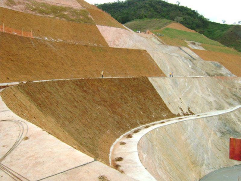 Estabilização de taludes